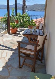 Pirgadikia Apartment | Avli Apartments