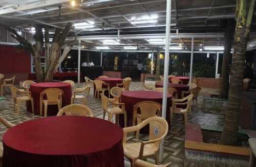 Bommayapalayam Apartment | AVM Paalm Meadows Resort Deluxe Room