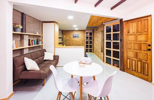 Huayna-Capac Apartment | avocado tree garden at the heart of the city!