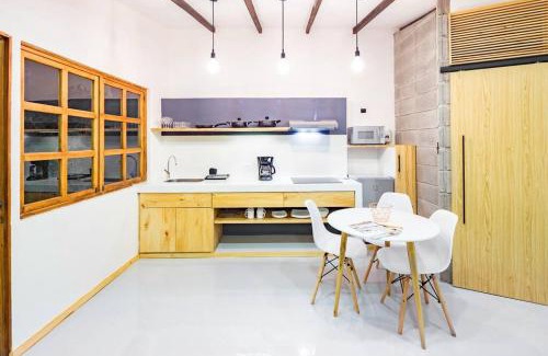 Huayna-Capac Apartment | avocado tree garden at the heart of the city!