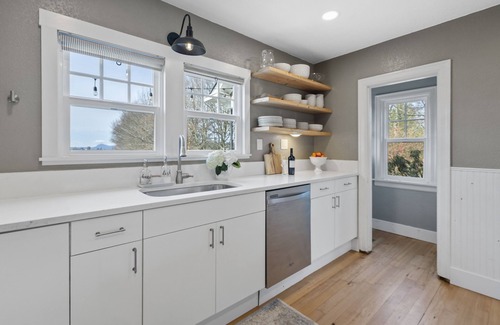 Mount Vernon House | Avon Acres Farmhouse - Original 1910 home with modern updates and lots of charm!