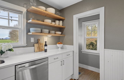 Mount Vernon House | Avon Acres Farmhouse - Original 1910 home with modern updates and lots of charm!