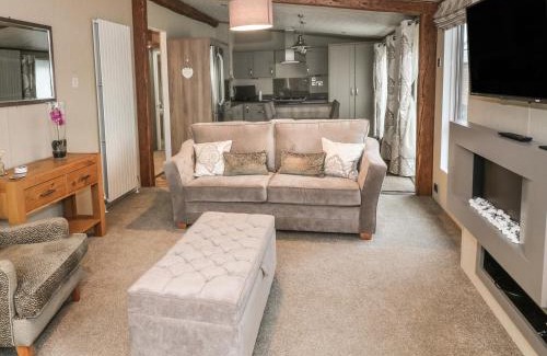 Dunning House | Avonal Lodge 24