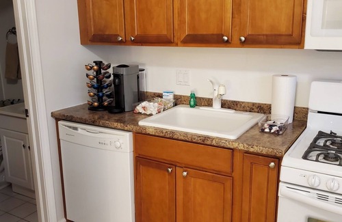 Avondale Apartment | AVONDALE - LOGAN SQUARE -n1 Bedroom Apartment - Near Expressway & Subway n