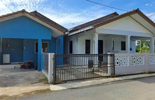 Kampung Gong Pipit House | Avoria YouTube Netflix
