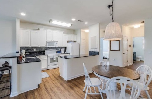 Villages of Five Points Condo | Aw Shucks Condo - 3BR condo w/pond view in Lewes w/pool