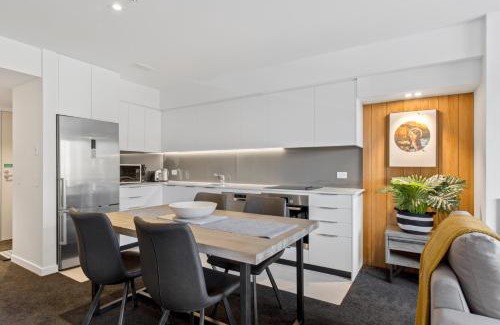 Arthur's Point Apartment | Awa Apartment @ the base of Coronet Peak