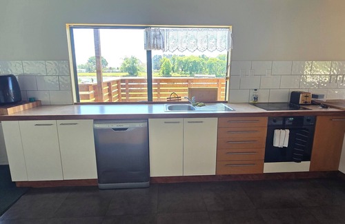 Tolaga Bay House | Awa on Factory Road