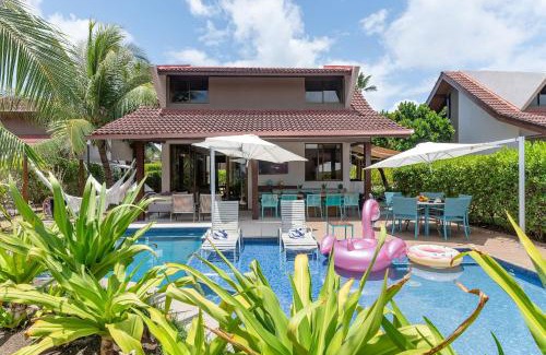 Porto de Galinhas House | Awaken all your senses in this charming bungalow, situated in the heart of a luxurious seaside resort. A perfect refuge for those looking for comfort and privacy!