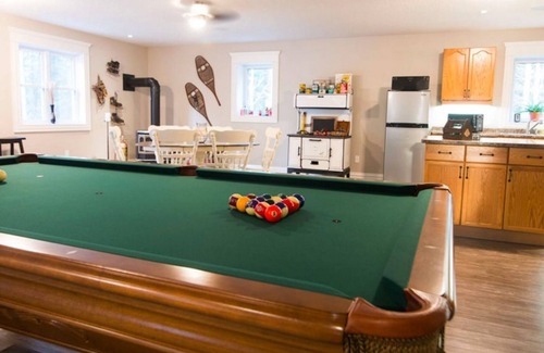Granton House | Awaken to nature’s beauty at Whispering Pines Retreat!