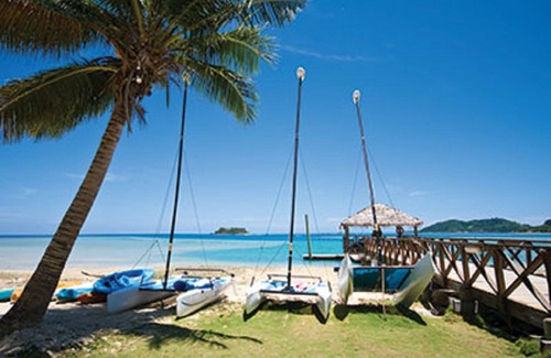 Nadi Resort | Awaken to the sound of lapping waves!