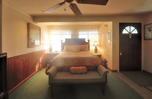 Lanikai Bed & Breakfast | Award Winner - Hawaii's Hidden Hideaway - Bed and Breakfast