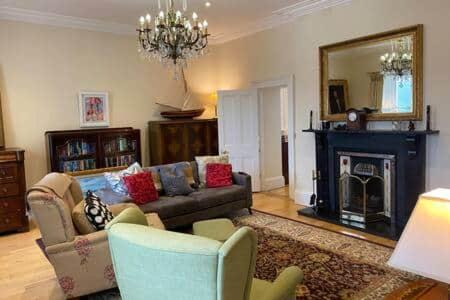 Dublin Apartment | Award winning, 2 bedroom apartment.10mins to city