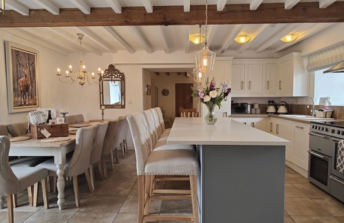 Bradbourne House | AWARD-WINNING, 5* LUXURY, THE WATER MILL, DERBYSHIRE, SLEEPS 14-16 PERSONS