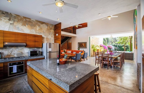 North End House | Award Winning Luxury Villa - Preferred North End Location -Beach, Pool, Hot Tub