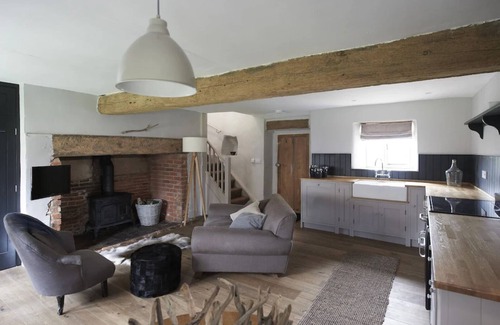 Sharrington Cottage | Award-winning, stylish and simple, in a countryside setting near the coast