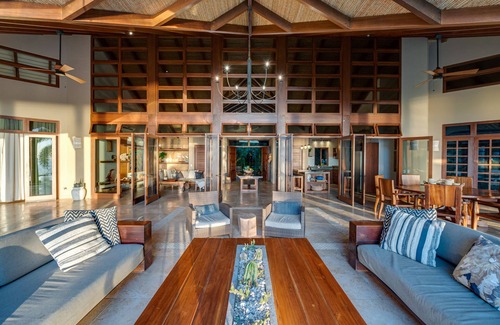 Mal Pais Cabin | Award Winning Villa Brisas Del Cabo - Close to beaches & Family Friendly