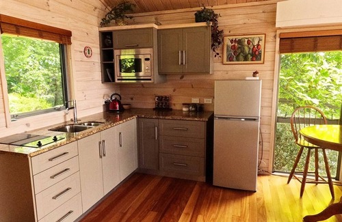 Riwaka Cottage | Awatea Cottage: Luxury Abel Tasman Getawayn