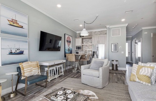 Crescent Beach House | "Awave From It All" Beachfront + Private Pool w/Beach Chairs & Umbrellas Included! Equipped with an Indoor Elevator!
