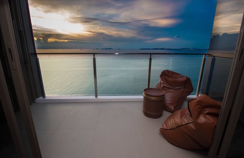 North Pattaya Apartment | Away Baan Plai Haad Wongamat