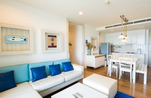 Khao Tao Apartment | Away Baannubkluen beachfront condo @ hu