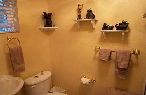 Cedar Ridge Bed & Breakfast | Away from city lights, nestled in the Foothills of the Sierra Nevada Mountains