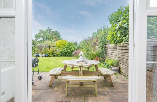 Stackpole Cottage | Awel y Mor, Holiday home Stackpole, Sleeps 6, 3 bedrooms, bathrooms