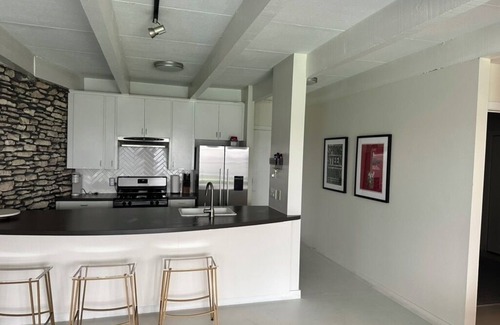 Westfield Condo | Awesome 2-bedroom Austin condo located in Tarrytown. Close to everything Austin.