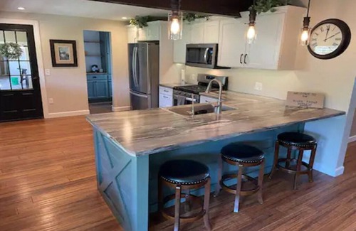 Scott County House | Awesome 3 Bedroom River Front Retreat right on the water!