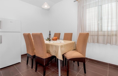 Donji Zagon Apartment | Awesome apartment in Novi Vinodolski