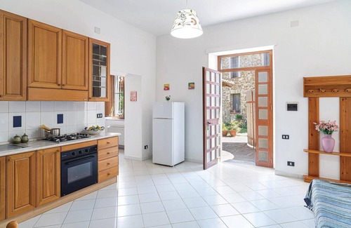 Castellabate Apartment | Awesome apartment in Castellabate SA