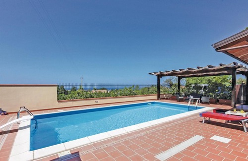 Santa Maria di Castellabate Apartment | Awesome apartment in Castellabate -SA-