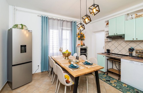 Zvekovica Apartment | Awesome apartment in Cavtat with WiFi