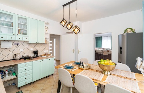 Zvekovica Apartment | Awesome apartment in Cavtat with WiFi