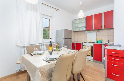 Buzdohanj Apartment | Awesome apartment in Cernik with WiFi