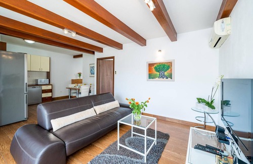 Rozat Apartment | Awesome apartment in Mokosica
