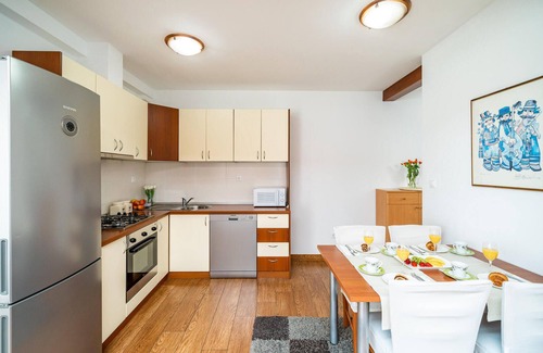 Rozat Apartment | Awesome apartment in Mokosica