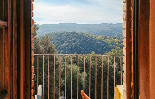 Castello di Tocchi Apartment | Awesome Apartment In Monticiano