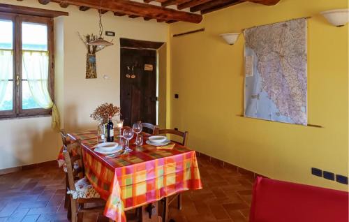 Castello di Tocchi Apartment | Awesome Apartment In Monticiano
