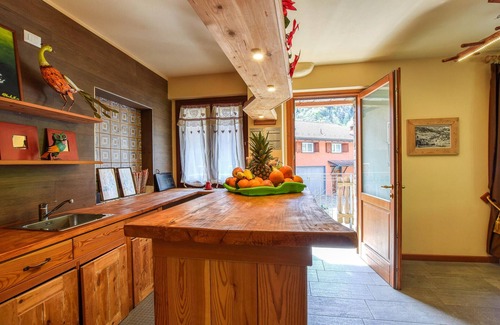 Tavernole sul Mella Apartment | Awesome apartment in Pezzoro