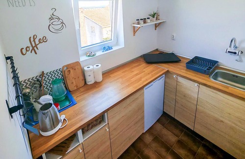 Tkon Apartment | Awesome apartment in Tkon with house sea view