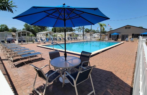 Kissimmee House | AWESOME BUNKHOUSE CAMPER IN DISNEY AREA 5 STAR RATED MILL CREEK RESORT 2700