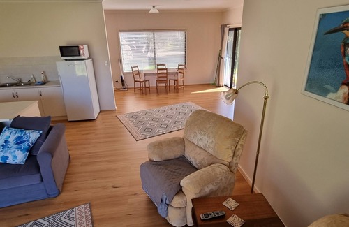 Saddleworth House | Awesome church with modern 2 bedroom house attached