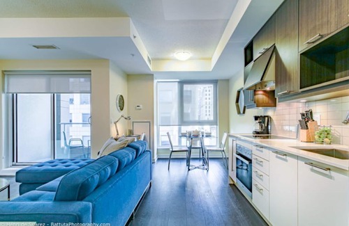 Financial District Condo | Awesome downtown location 1 bed, 1 bath