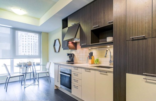 Financial District Condo | Awesome downtown location 1 bed, 1 bath