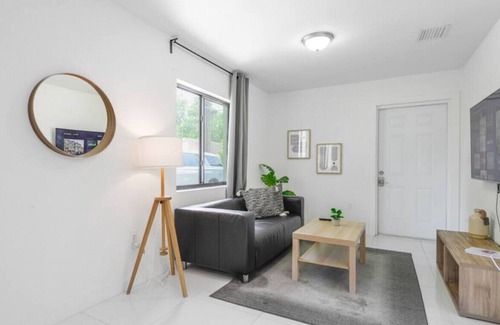 West Little River House | Awesome Duplex 3 Bedrooms 2 bathrooms