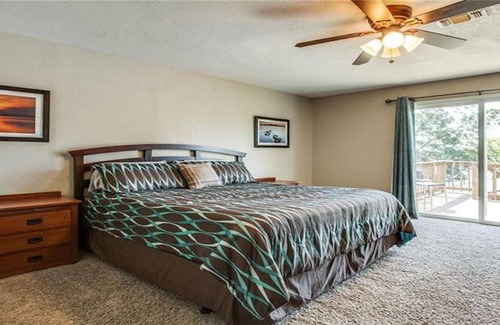 Azle House | Awesome, family-friendly lake house.