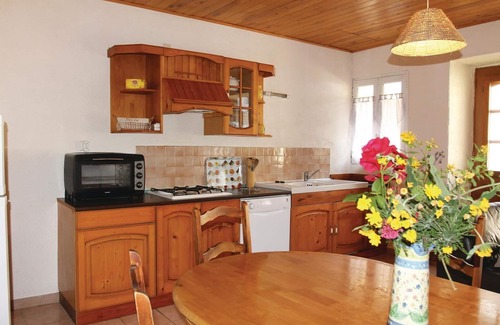 Saint-Julien-de-Peyrolas House | Awesome home in St. Julien de Peyrolas