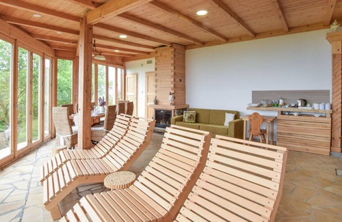 Cerchiara di Calabria House | Awesome home in Cerchiara di Calabria