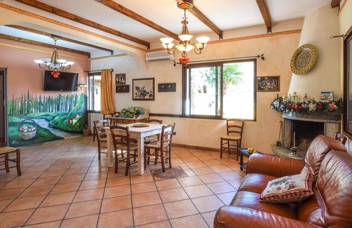 Melito di Porto Salvo House | Awesome home in Melito di Porto Salvo